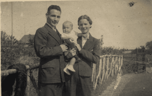 Jimmy Mullins with family in Glenconnor